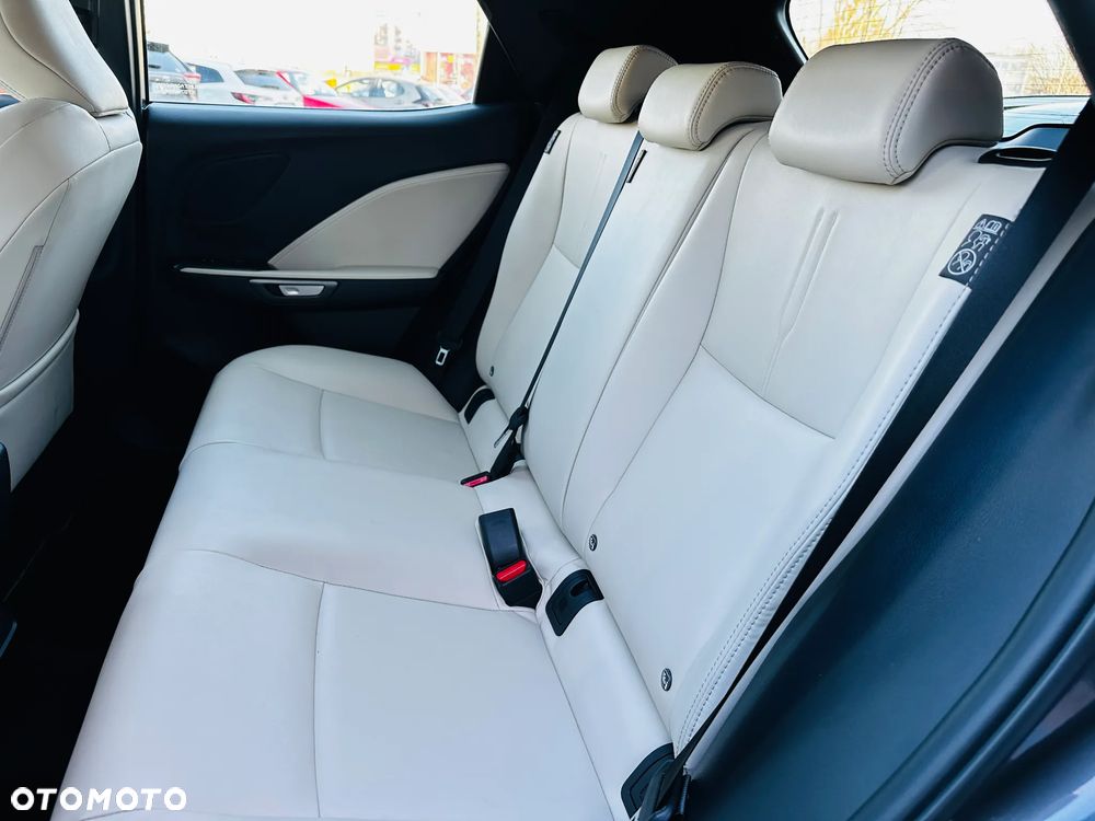 Lexus LBX 1.5 Hybrid Elegant - 28