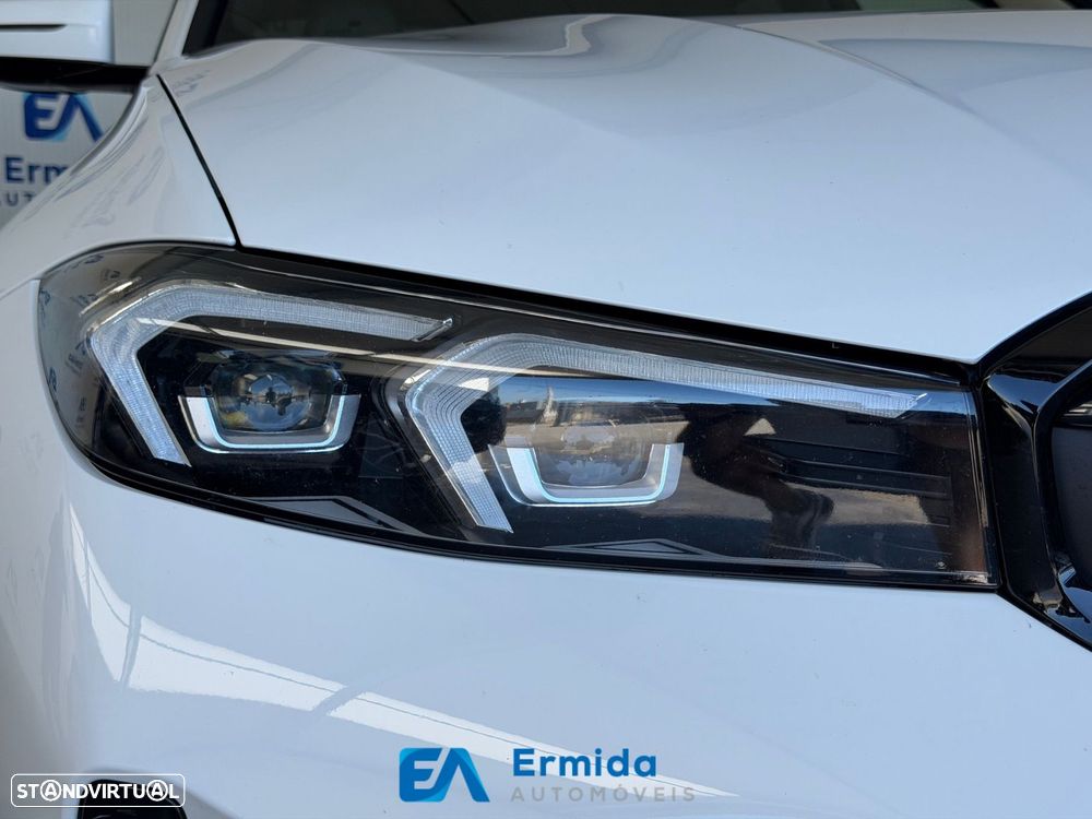 BMW 330 - 8