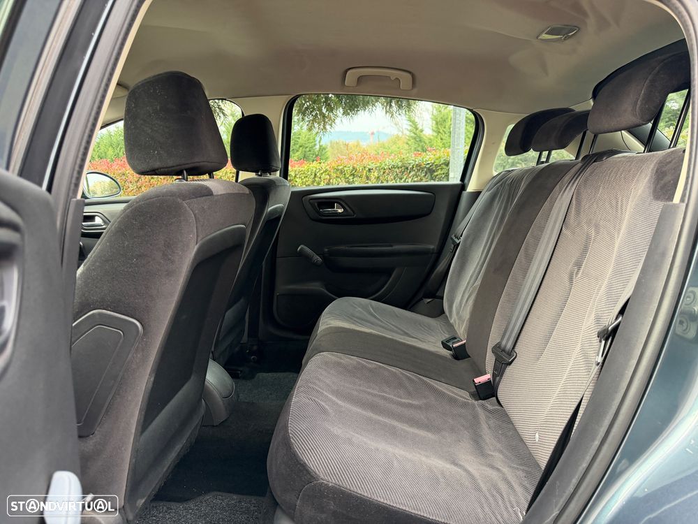 Citroën C4 1.6 HDi SX - 11