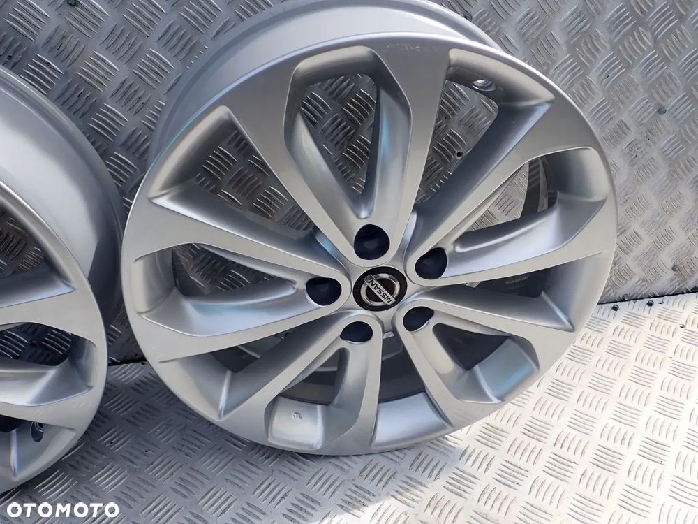 FELGI ALUMINIOWE NISSAN 5X114,3 6X18 ET 40 - 8