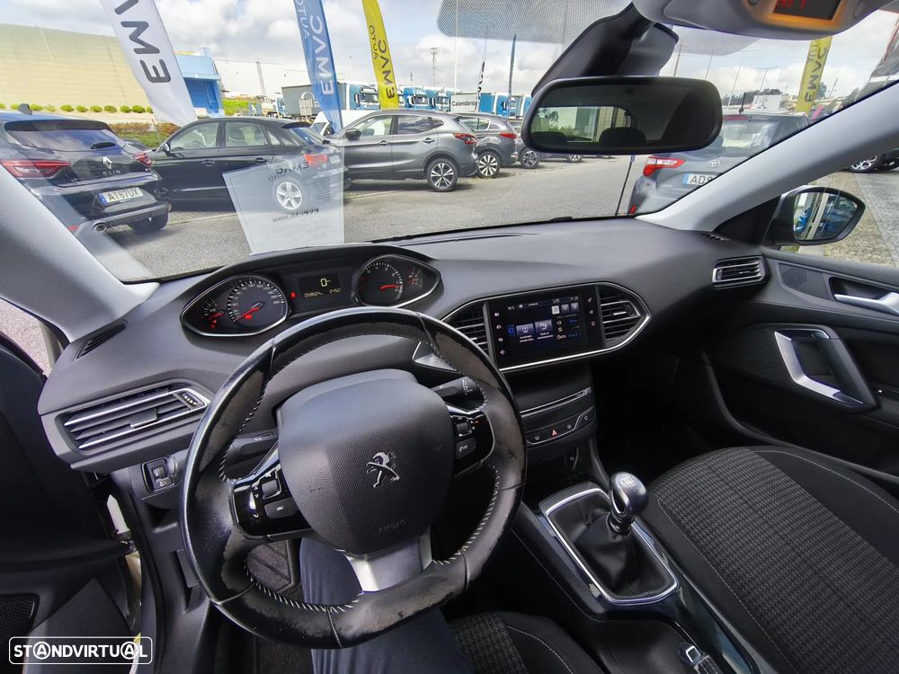 Peugeot 308 1.2 PureTech Style - 7