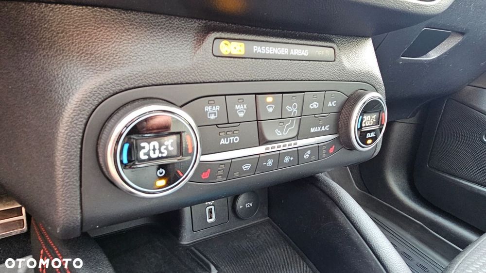 Ford Focus - 35