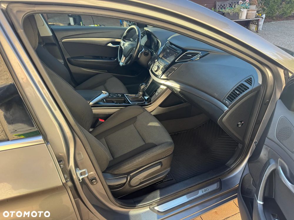 Hyundai i40 i40cw 1.7 CRDi Automatik Fifa World Cup Edition - 10