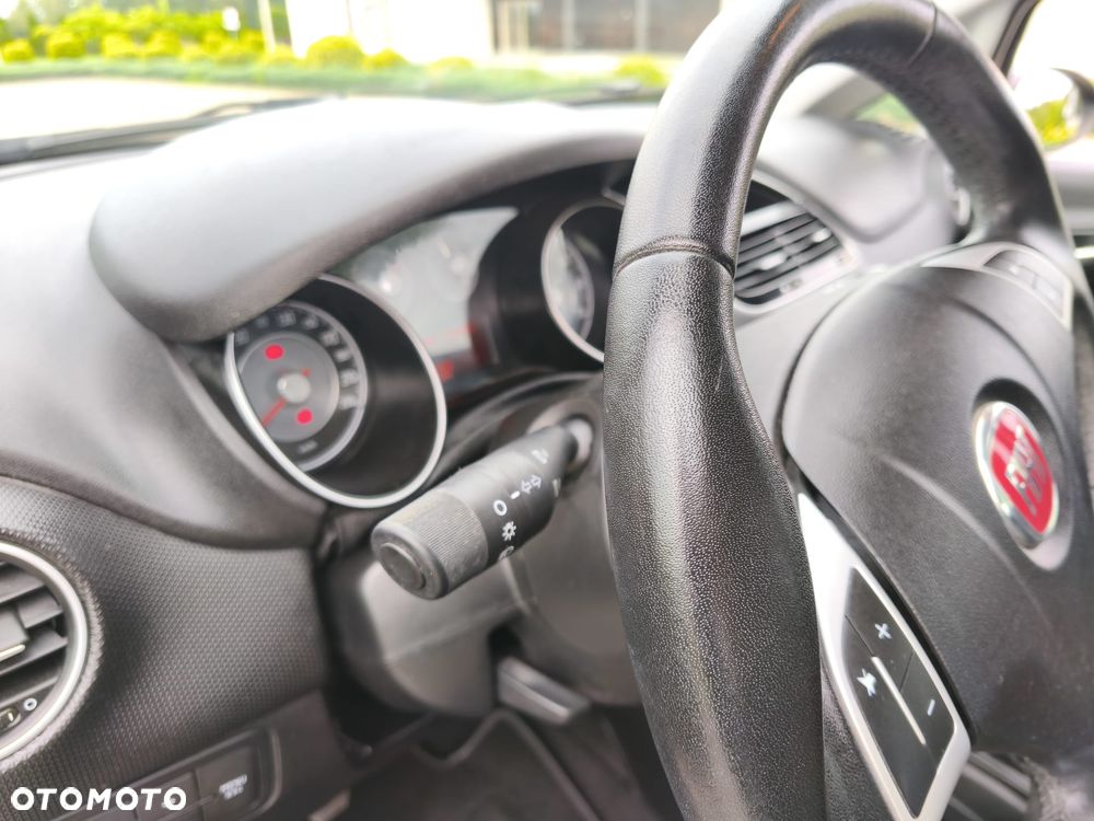 Fiat Punto 2012 - 19