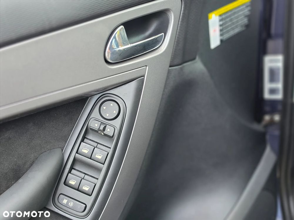 Citroën C4 Picasso - 12