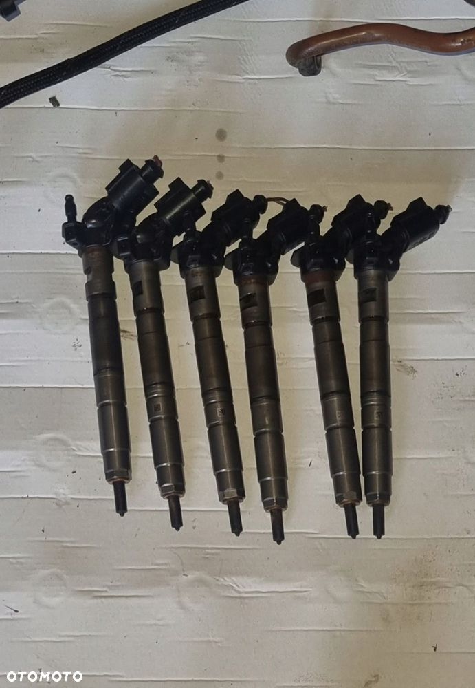 Wtrysk wtryskiwacz Audi A6 C6 Q7 4L A4 B7 3.0 TDI 0986435358 - 1