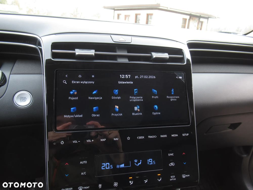 Hyundai Tucson 1.6 T-GDi HEV Executive 2WD - 34