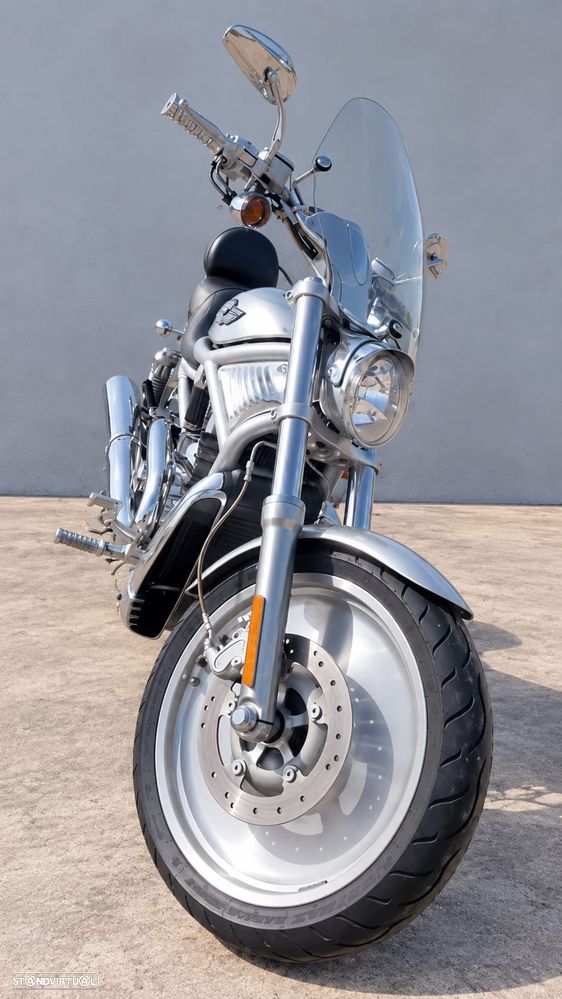 Harley-Davidson VRSCA V-Rod - 4
