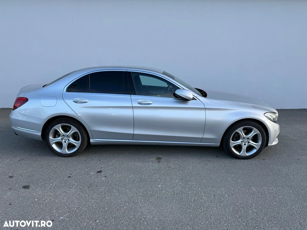 Mercedes-Benz C - 6