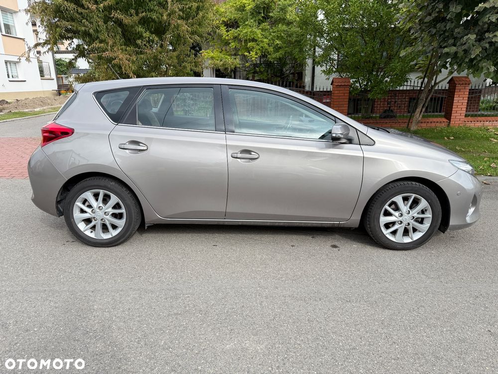 Toyota Auris 1.6 Comfort - 3