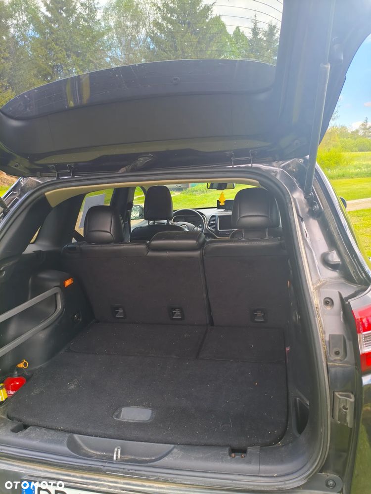 Jeep Cherokee - 5