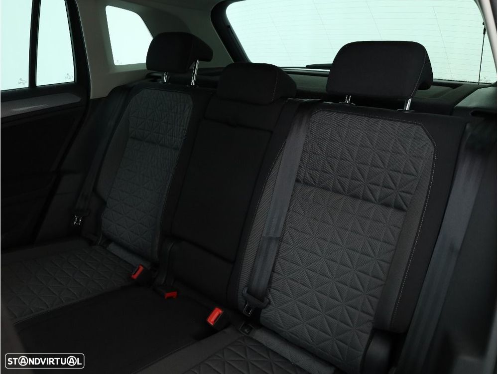 VW Tiguan 1.4 TSI eHybrid Conceptline DSG - 14