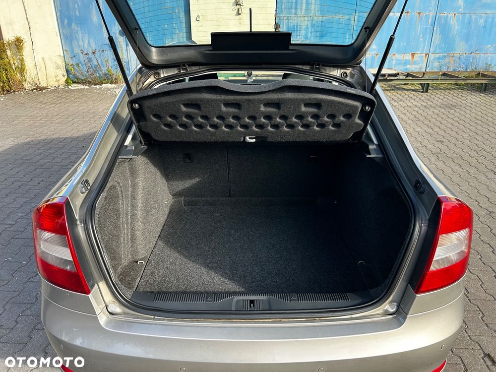 Skoda Octavia 1.6 Classic - 15