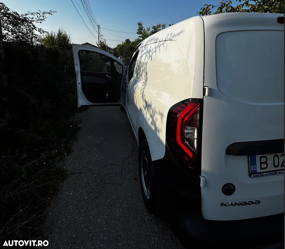 Renault Kangoo TCe 130 GPF EDC Techno - 8