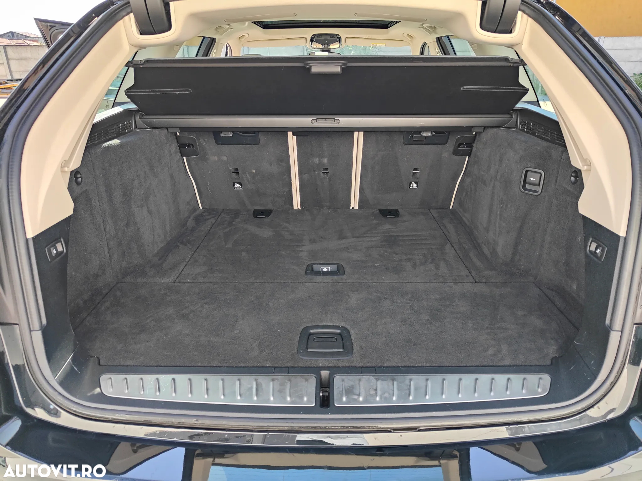 BMW Seria 5 520i Touring Aut. - 15