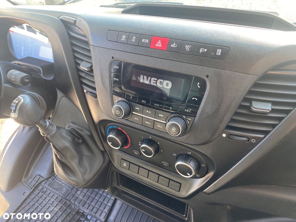 Iveco DAILY 3.0 skrzyniowe, 10-paletowe, zakupione w salonie w Rzeszowie, bezwypadkowe, - 22