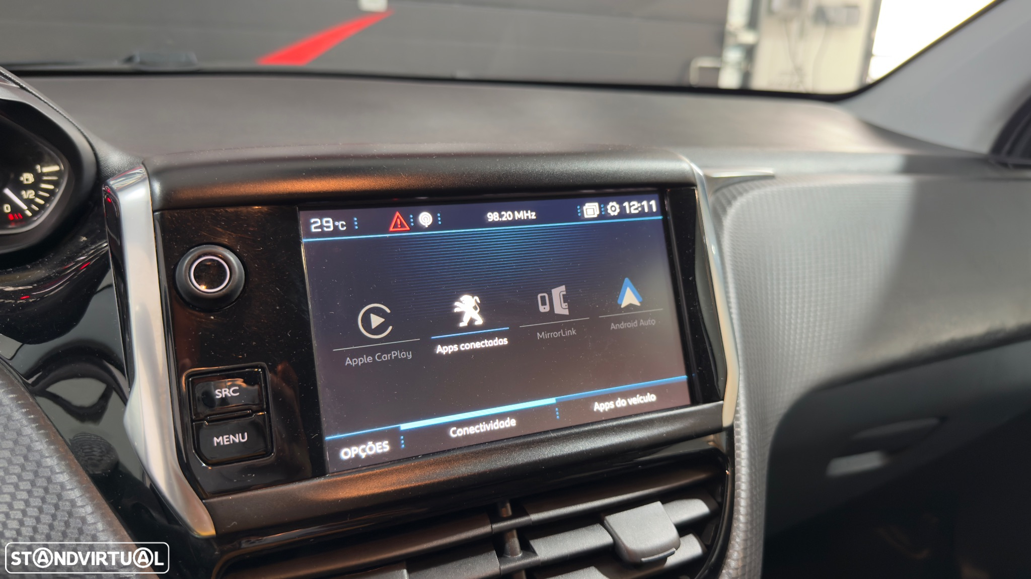 Peugeot 208 1.2 PureTech Signature - 21