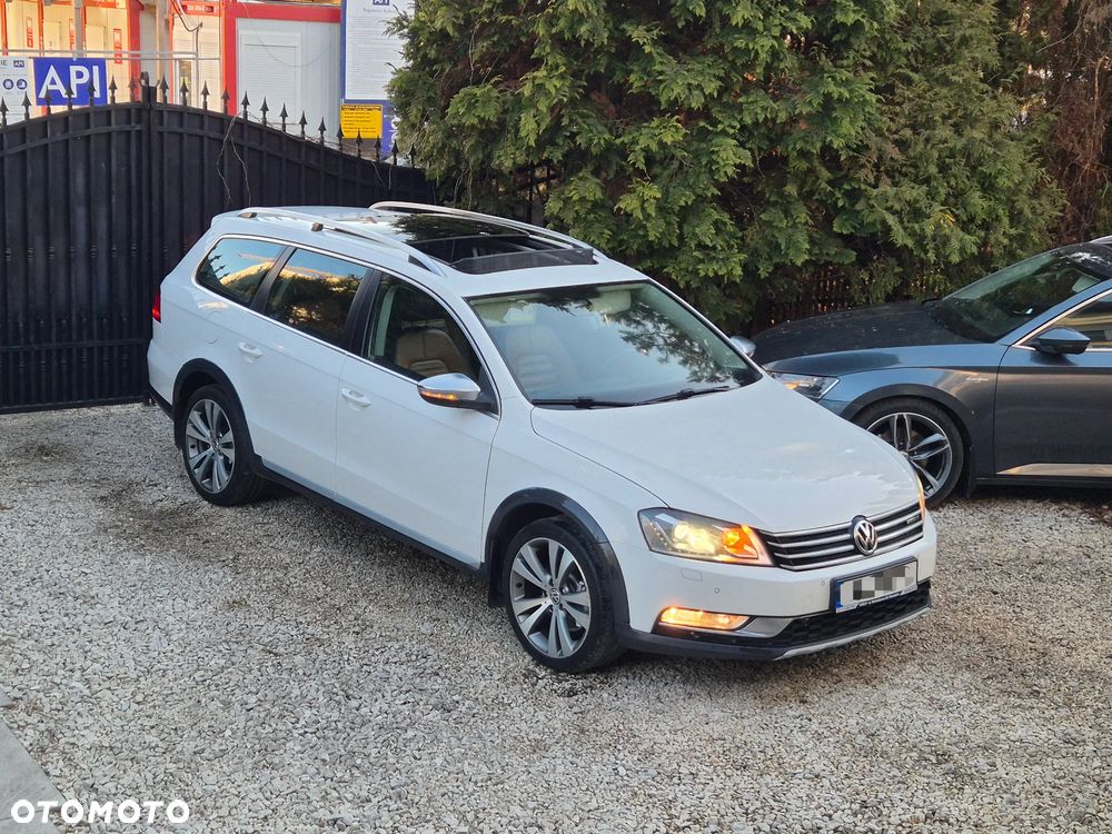 Volkswagen Passat 2.0 TDI DSG BlueMotion Technology Highline - 1