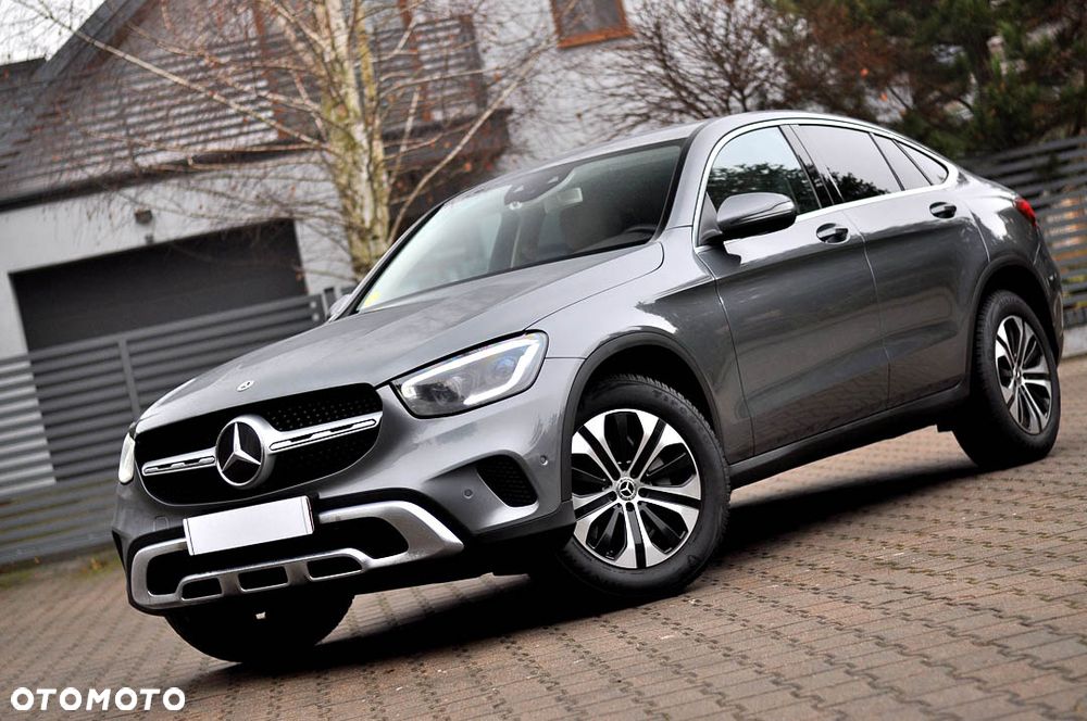 Mercedes-Benz GLC 200 d 4Matic 9G-TRONIC Exclusive - 9