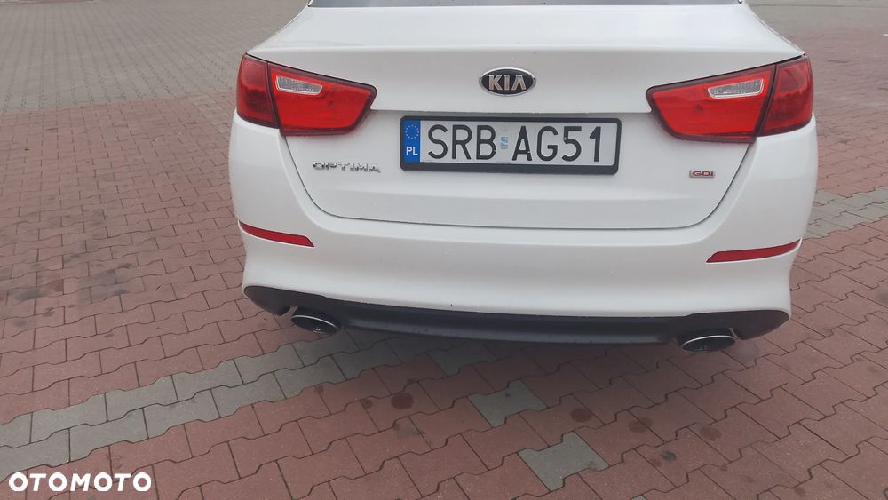 Kia Optima - 14
