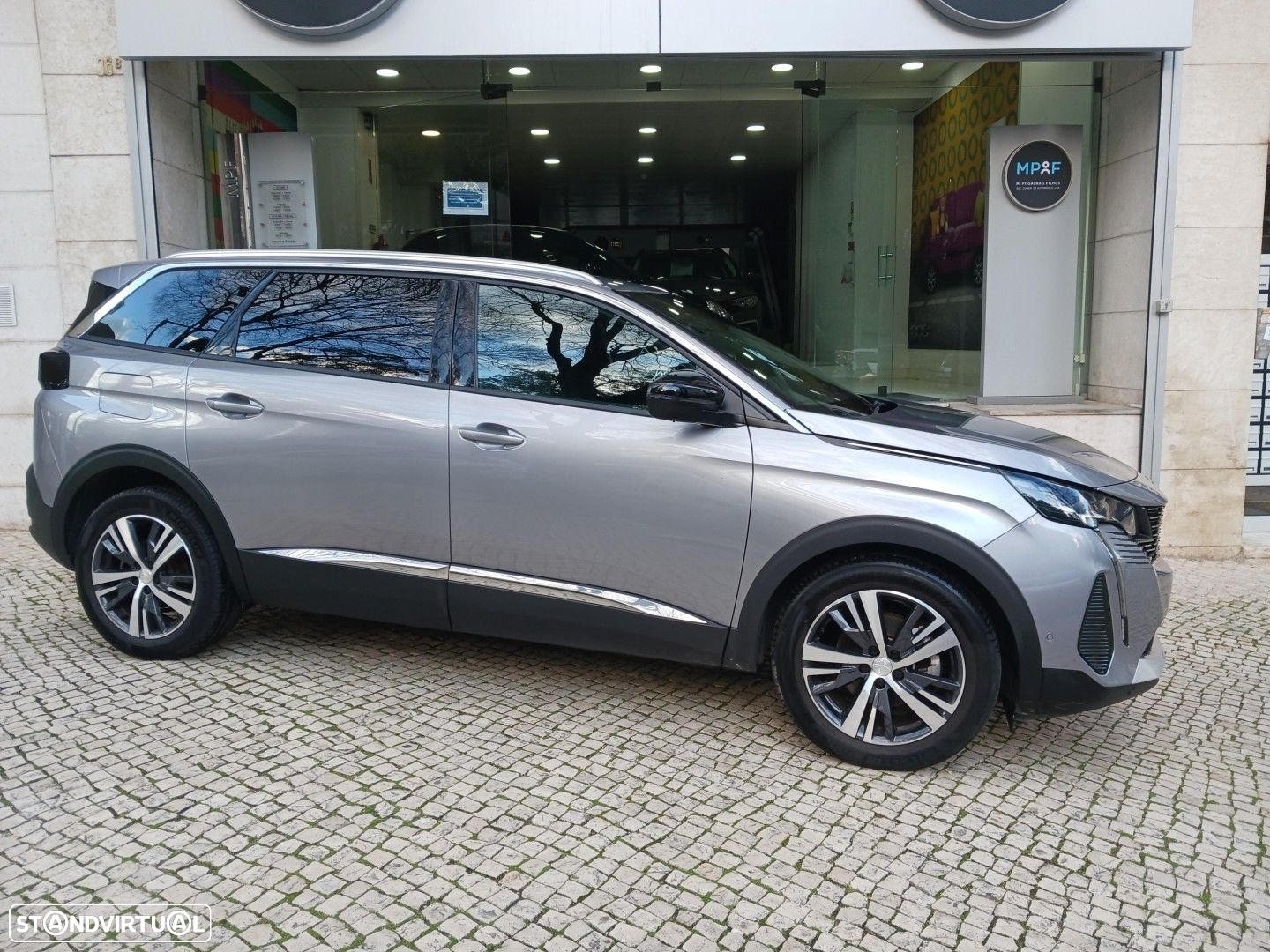 Peugeot 5008 1.5 BlueHDi Allure Pack EAT8 - 2