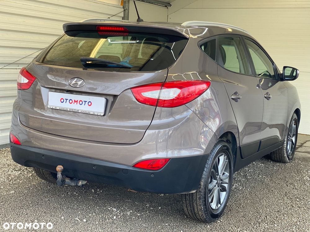 Hyundai ix35 2.0 CRDi 4WD Automatik Fifa World Cup Gold Edition - 37