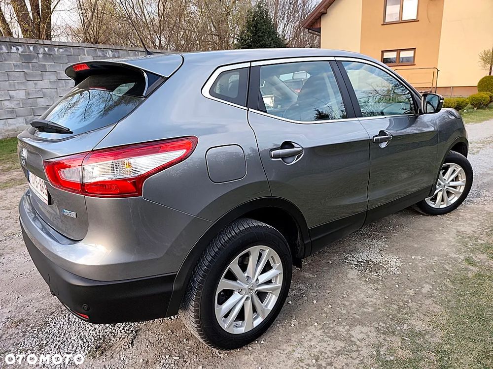 Nissan Qashqai 1.5 dCi DPF acenta - 6