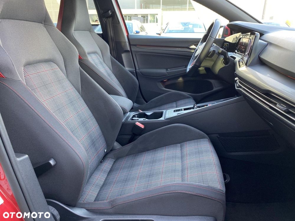 Volkswagen Golf VIII 2.0 TSI GTI DSG - 17