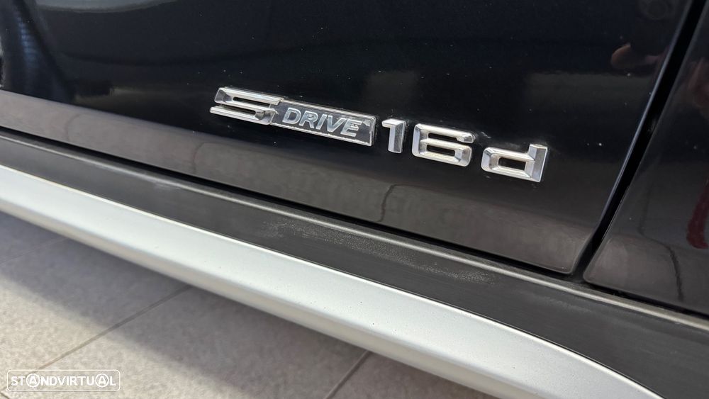 BMW X1 16 d sDrive Line Sport - 41