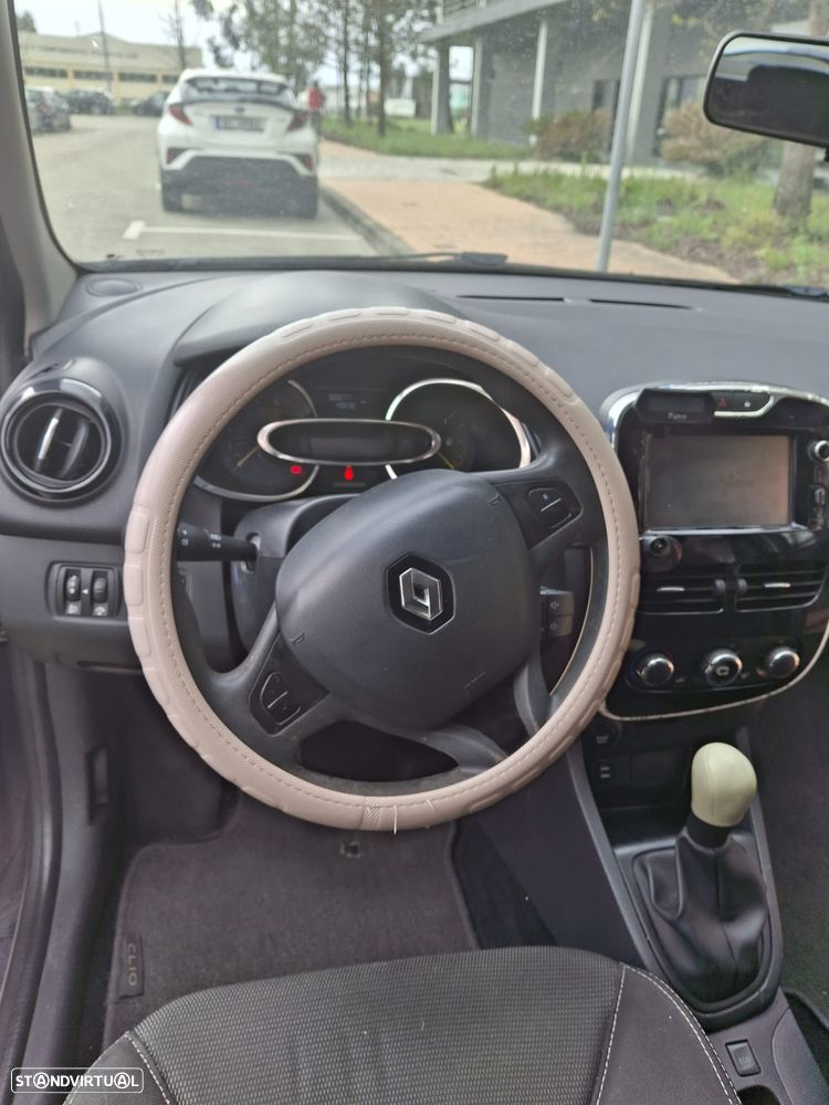 Renault Clio Sport Tourer Energy dCi 90 Start & Stop Dynamique - 8