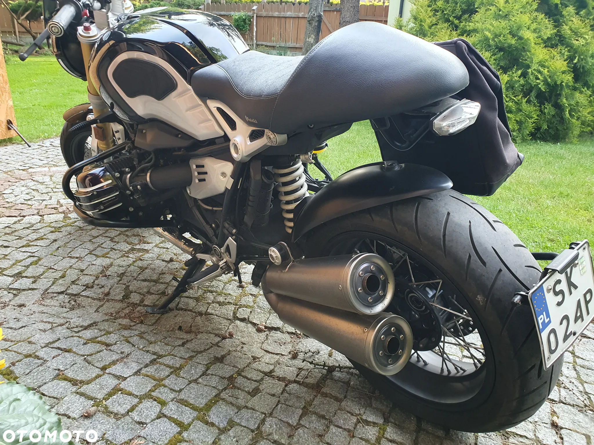 BMW R - 16