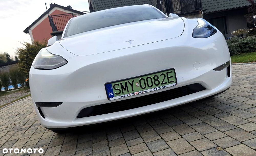Tesla Model Y Long Range Dual Motor AWD - 6