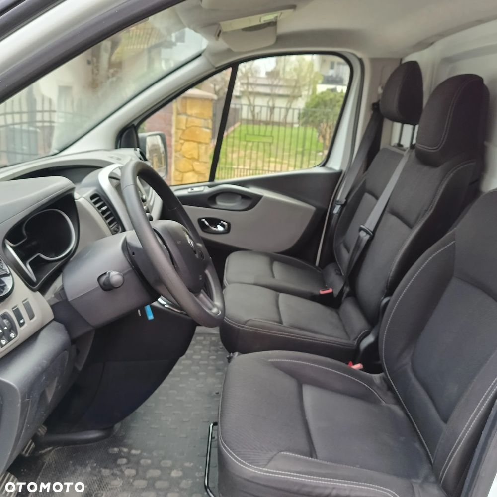 Renault Trafic - 21