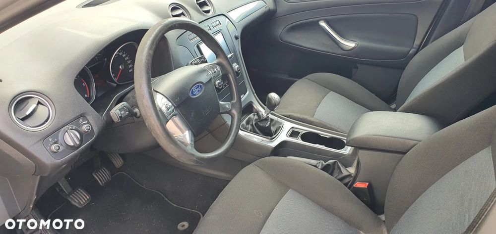 Ford Mondeo 2.0 TDCi Platinium X Plus (Titanium) - 28