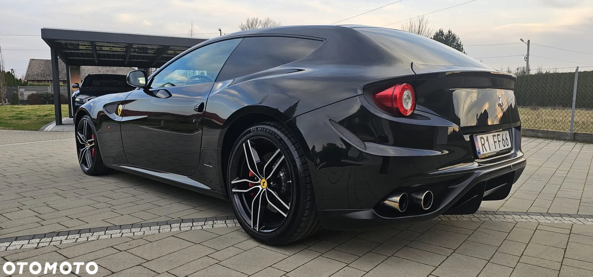 Ferrari FF Standard - 11