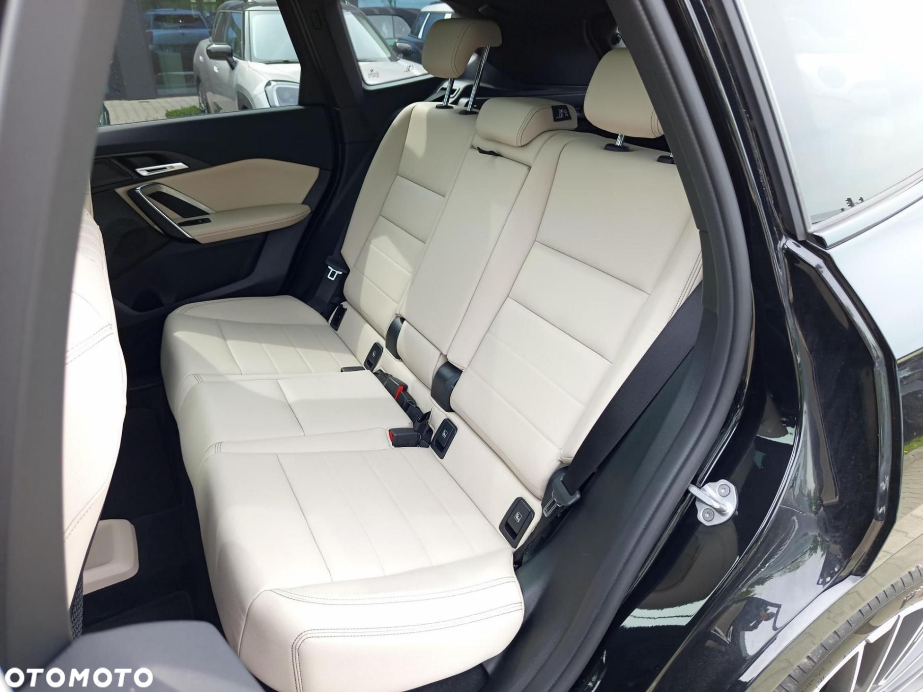 BMW iX1 - 20