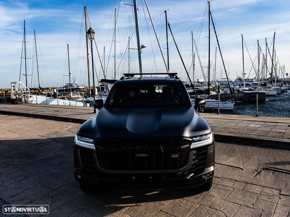 Toyota Land Cruiser - 21