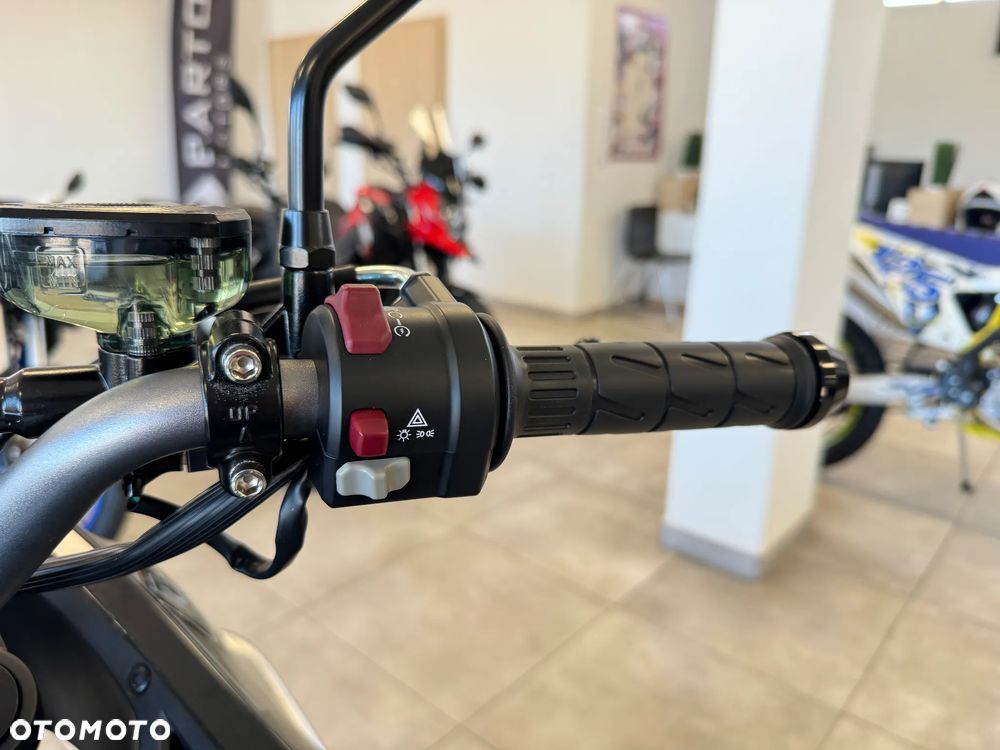 Barton Traverse 125 - 12