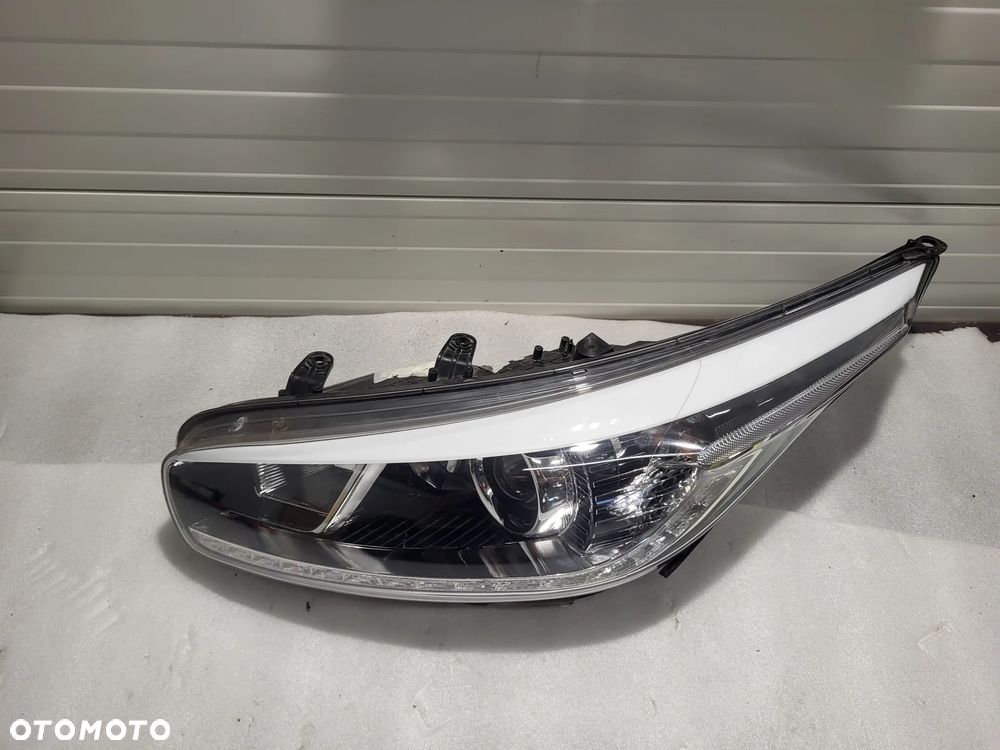 KIA Ceed II SOCZEWKA Z LED PRZÓD STRONA LEWA 92101-A2220 - 2