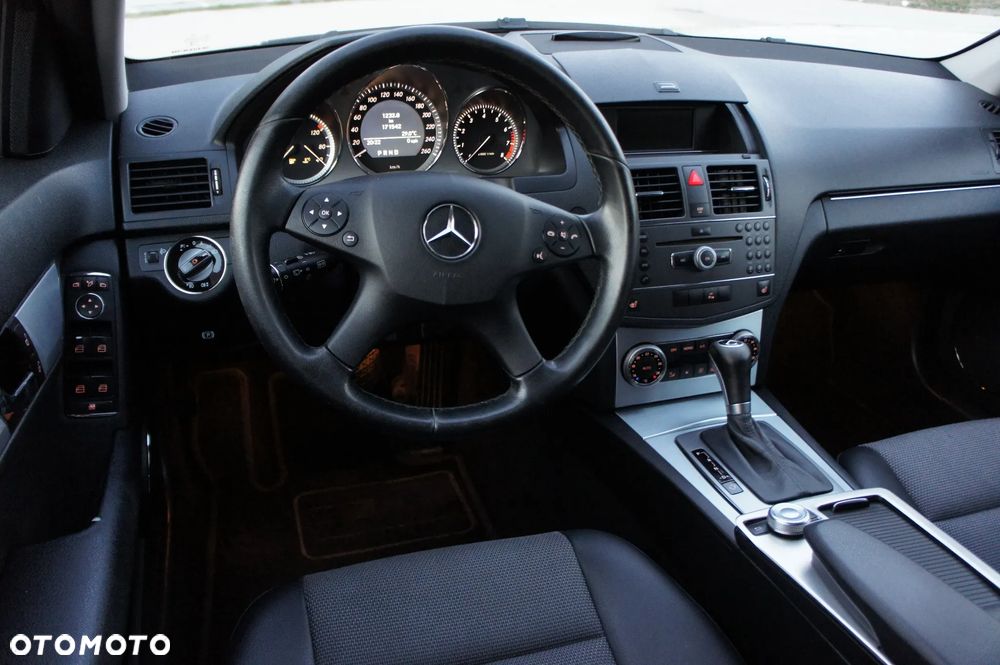Mercedes-Benz Klasa C - 16