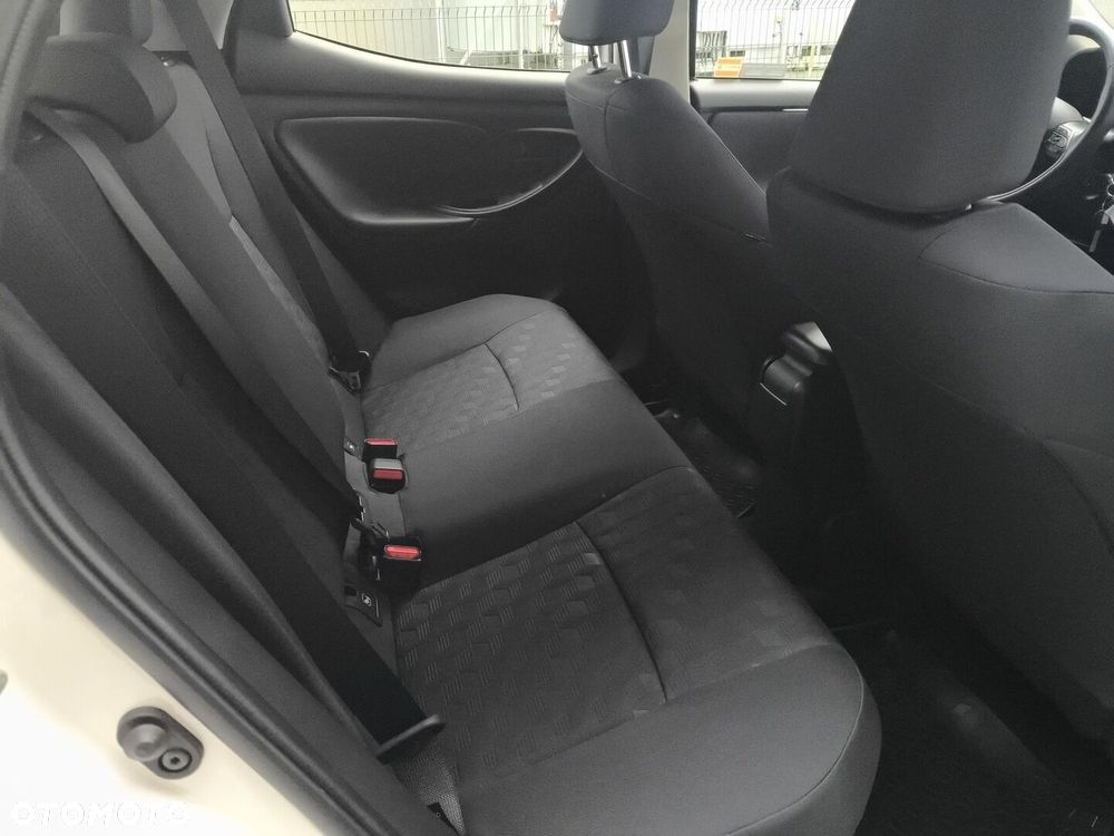 Toyota Yaris - 11
