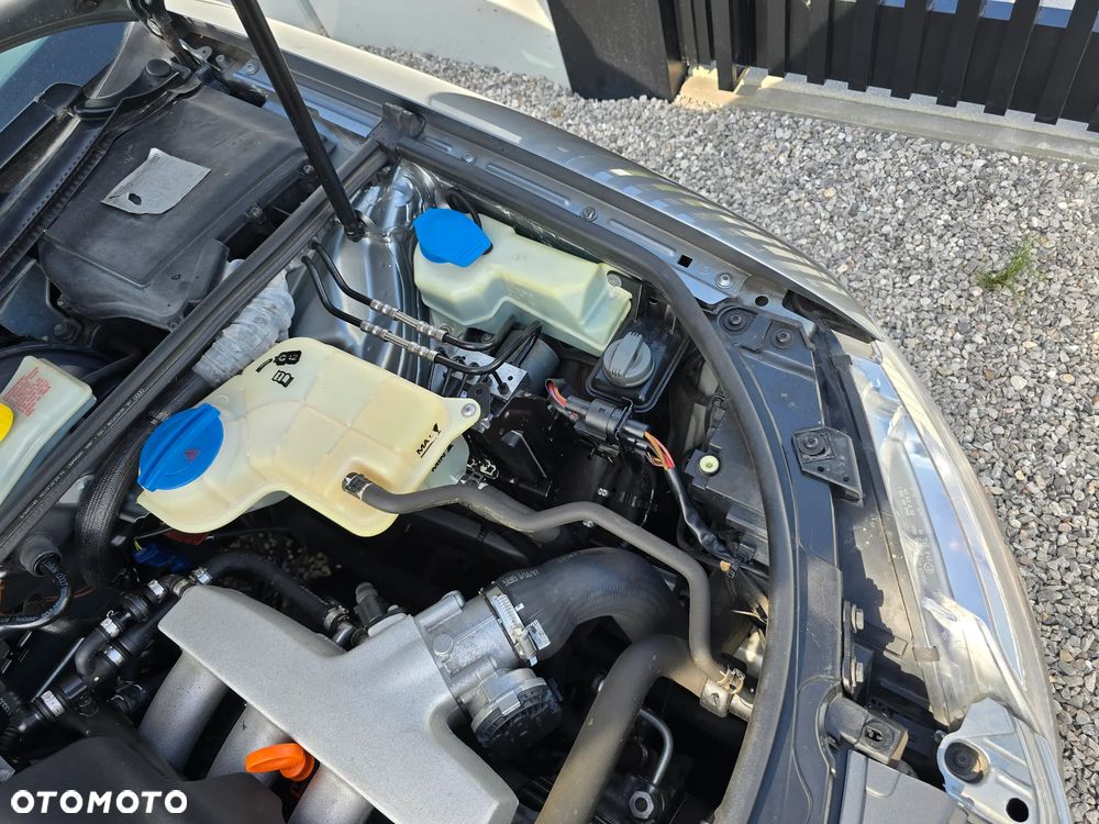 Audi A4 Avant 1.8 T - 12