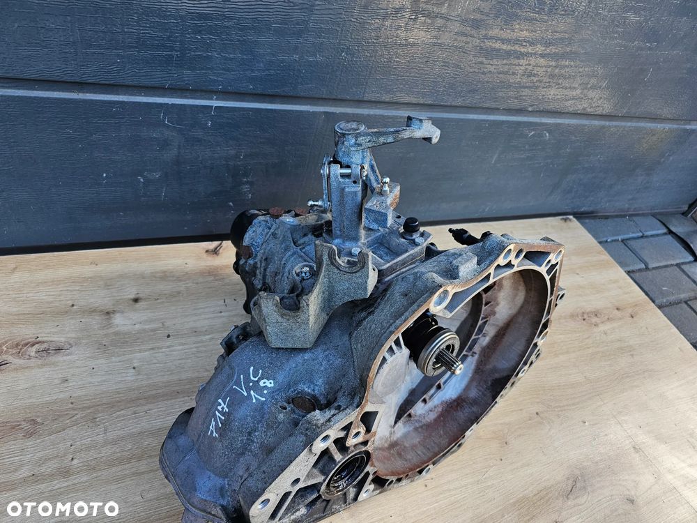 SKRZYNIA BIEGÓW OPEL ASTRA H ZAFIRA B VECTRA C SIGNUM 1.8 Z18XER F17 C394 55565177 649354685 - 2