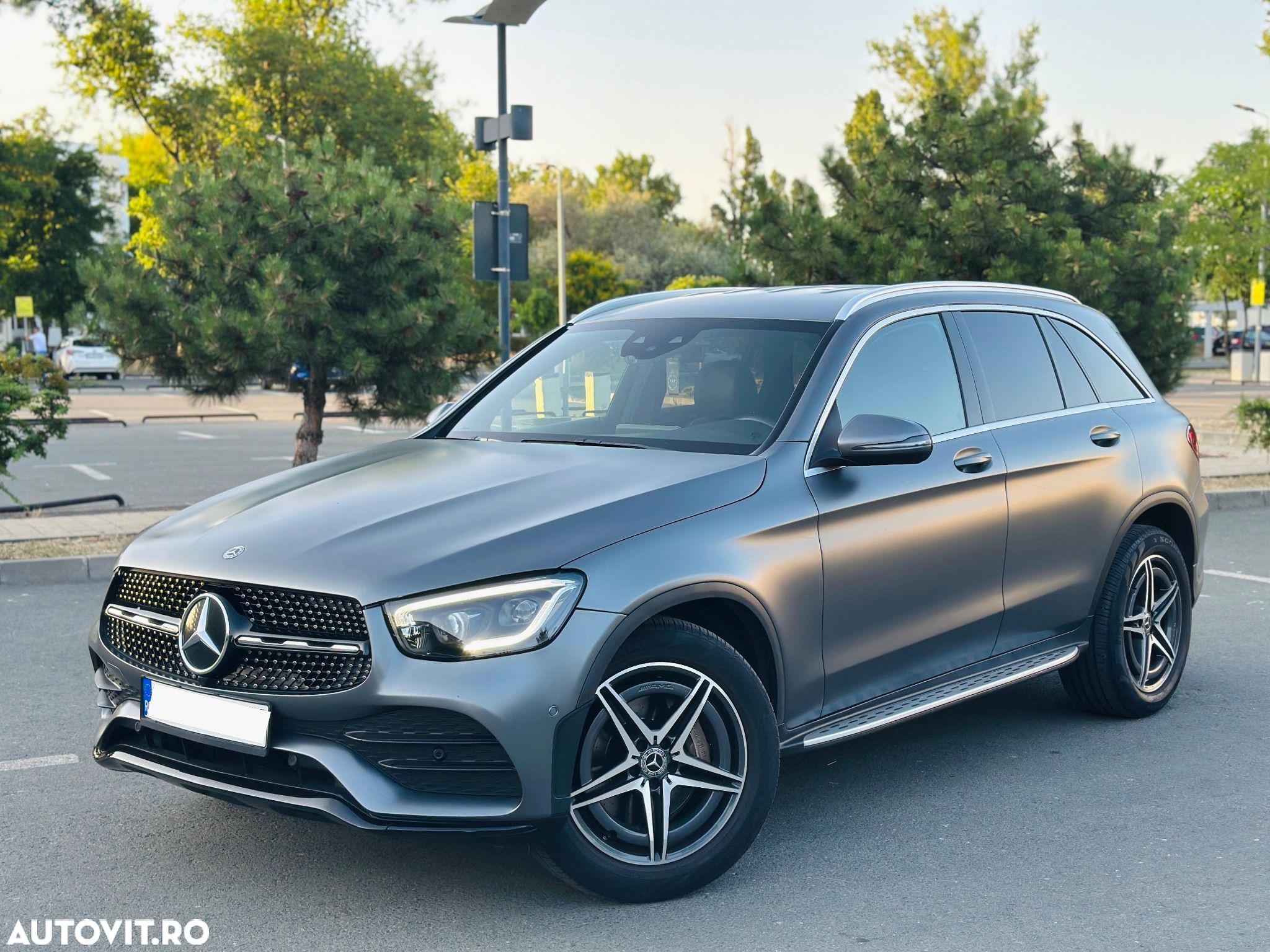 Mercedes-Benz GLC 200 d 4Matic 9G-TRONIC AMG Line - 1