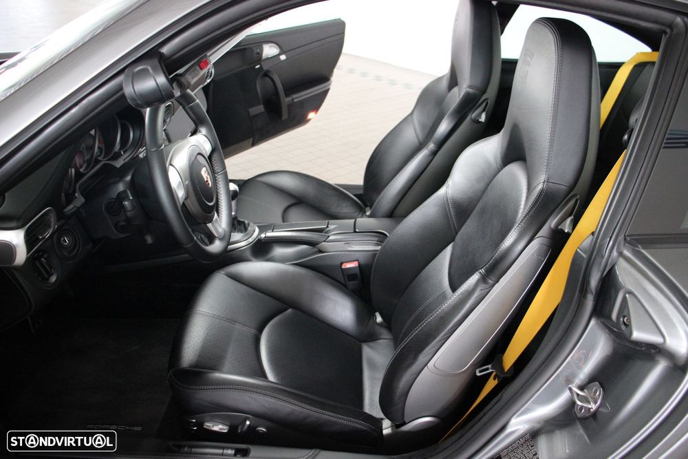 Porsche 911 (997) Turbo - 7