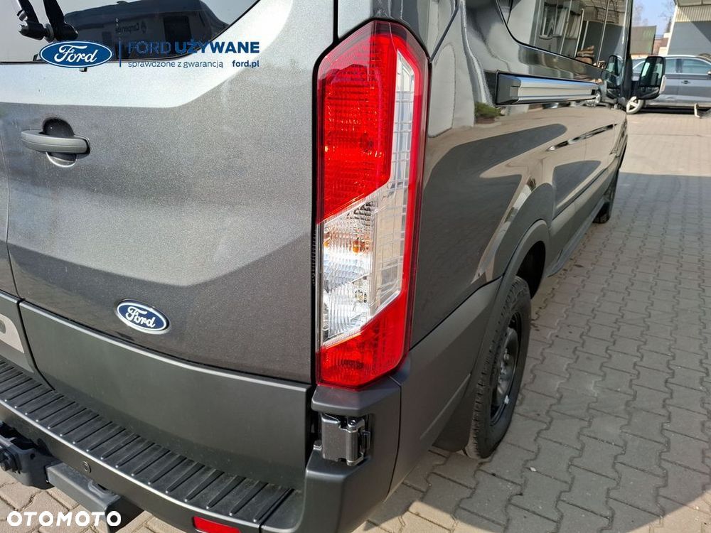 Ford Transit - 12