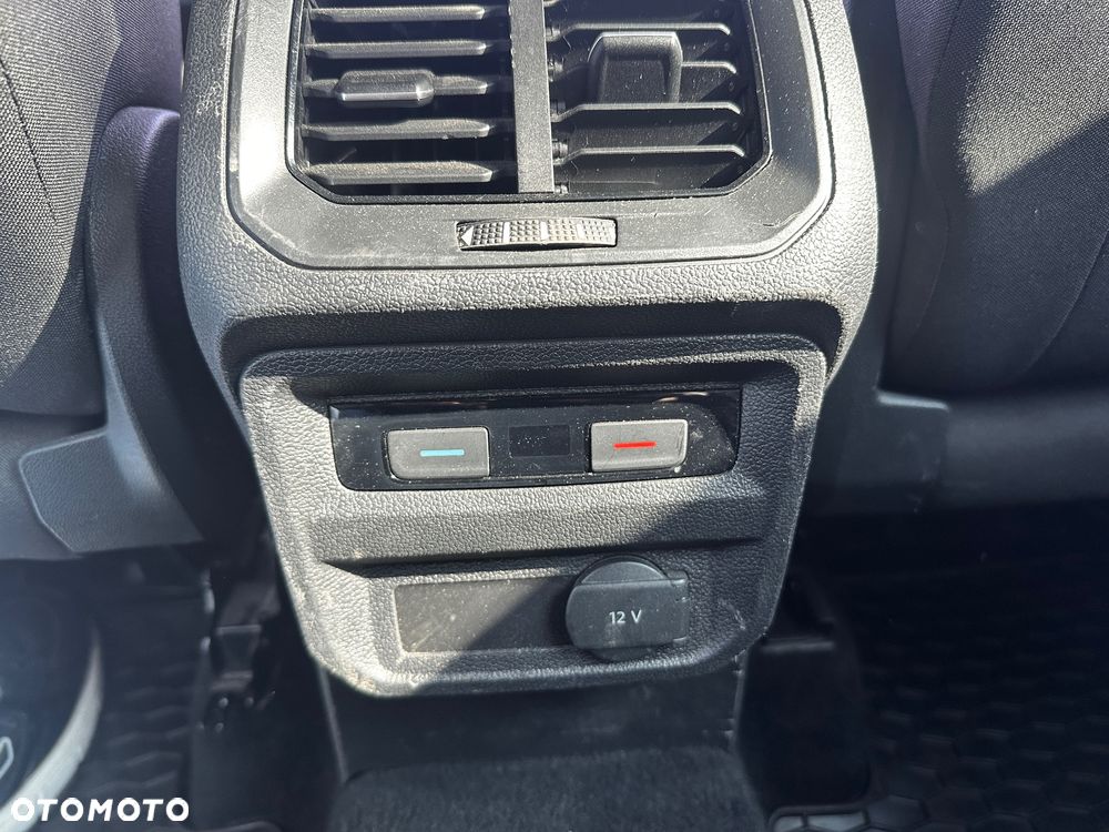 Volkswagen Tiguan - 16