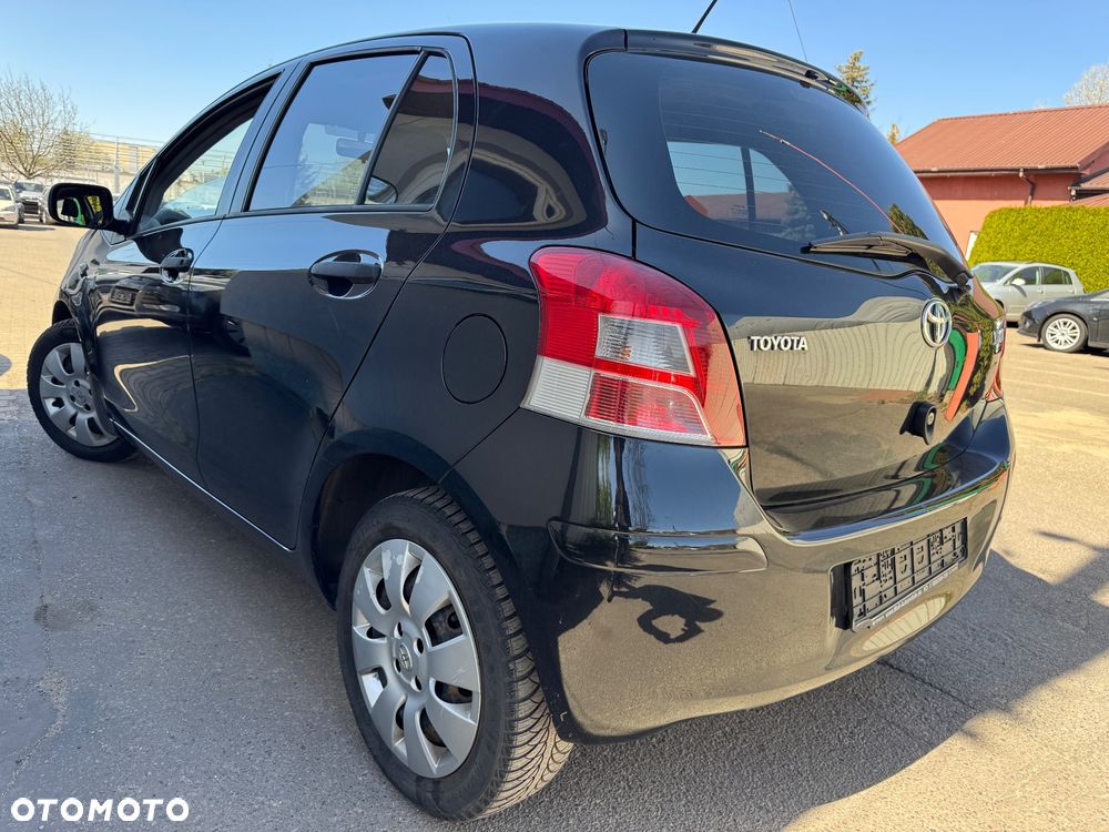 Toyota Yaris 1.33 VVT-i Cool - 4