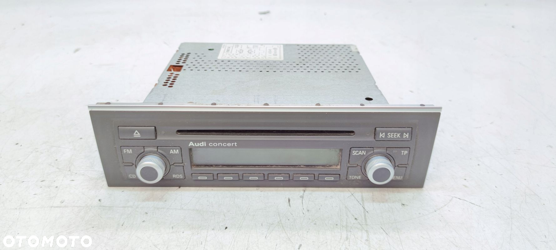 RADIO AUDI CONCERT AUDI A4 B7 CHROM 8E0035186AA - 2