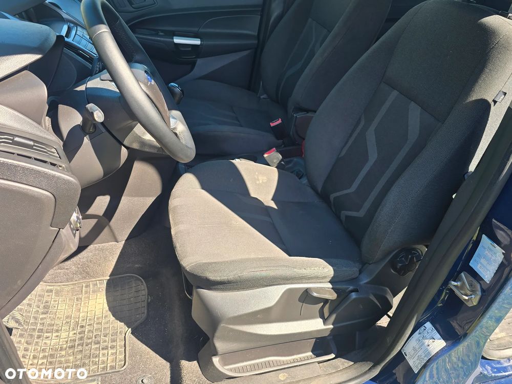 Ford Tourneo Connect - 18